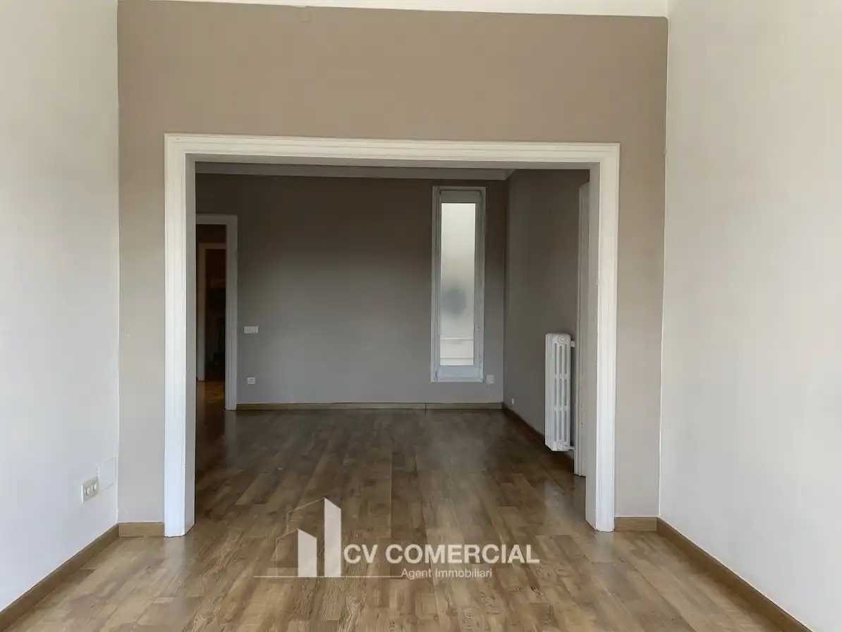 Piso con terraza en venta en Carrer del Comte d'Urgell, imagen 30