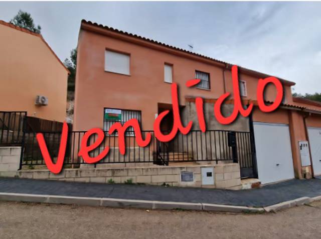 Casa-chalet en Venta en Calle Arroyo Fuente Nueva en Almoguera