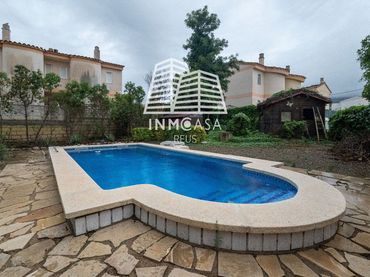 Casa con piscina en venta en Deu Anubis del