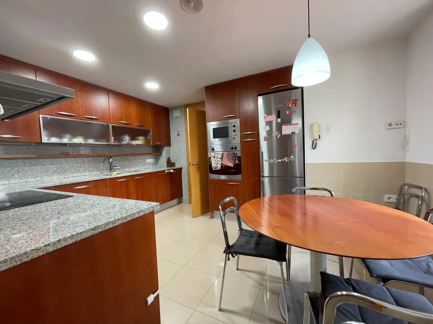 Cocina de Casa o chalet en venta en La Pobla de Claramunt con Calefacción, Jardín privado y Terraza
