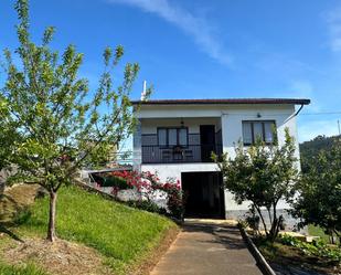 Exterior view of House or chalet for sale in Soto del Barco  with Terrace and Storage room