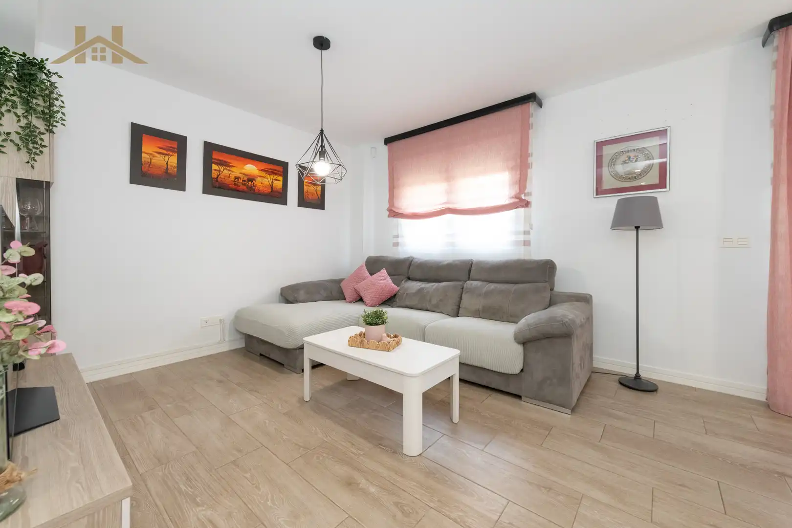Sala de estar de Casa o chalet en venta en Rivas-Vaciamadrid con Aire acondicionado, Calefacción y Jardín privado