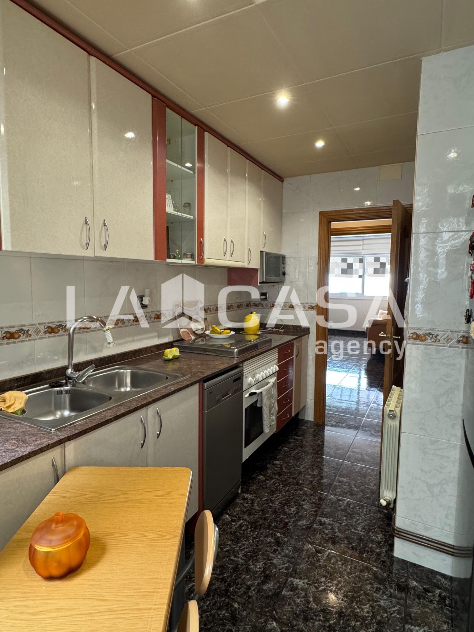 Wohnung zum verkauf in Calle Atlantida, Llefià