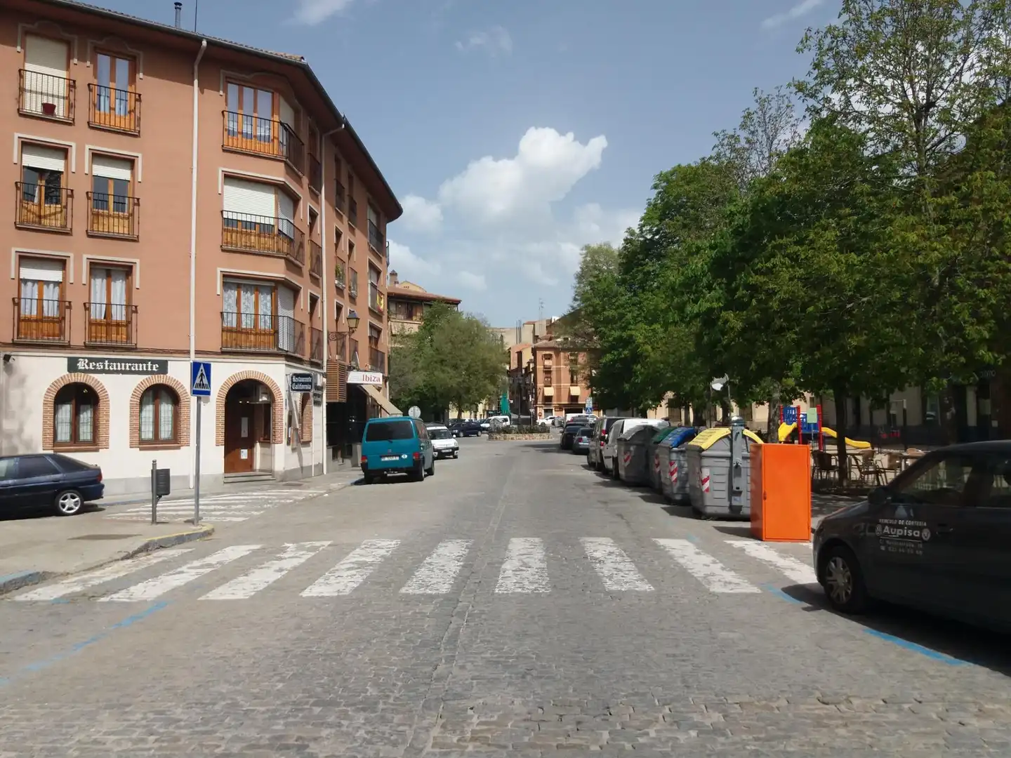 Vista exterior de Dúplex en venta en Segovia con Calefacción, Terraza y Balcón