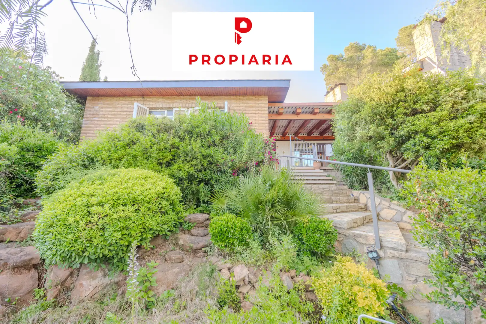 Exterior view of Houses for sale in Pallejà  with Air Conditioner, Heating and Private garden