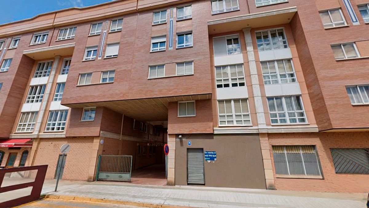 Exterior view of Premises for sale in Palencia Capital