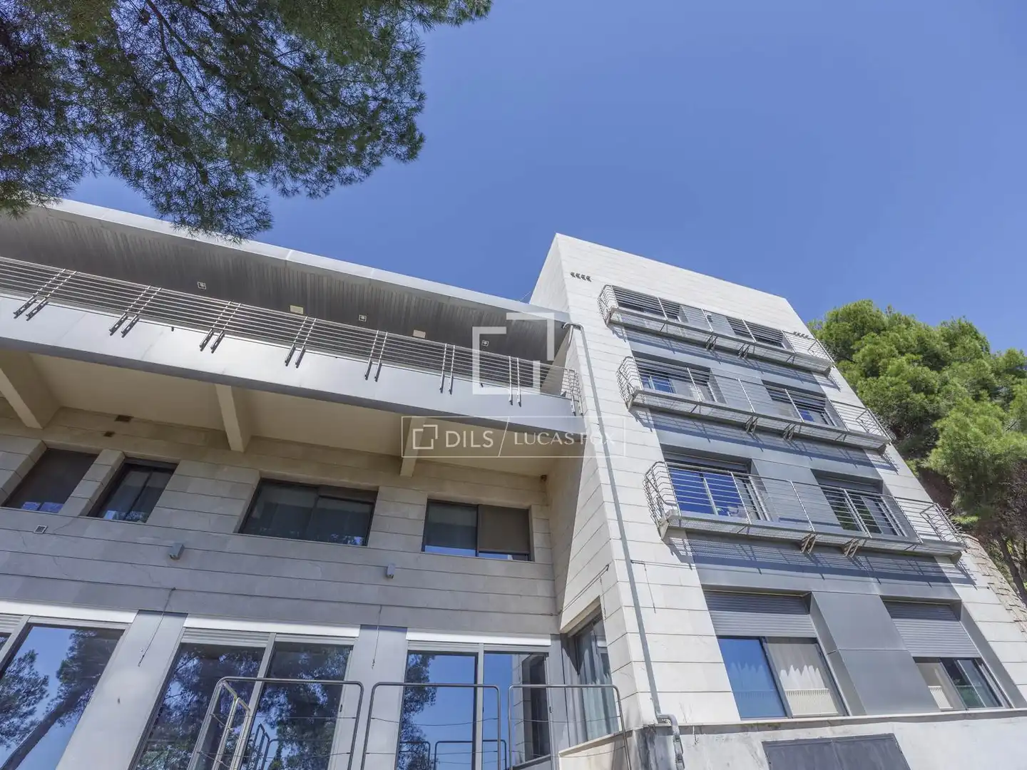 Vista exterior de Casa o xalet en venda en Rocafort amb Aire condicionat, Calefacció i Jardí privat