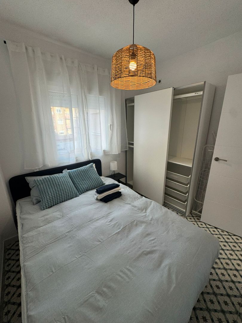 Bedroom of Flat for sale in Torrevieja  with Air Conditioner and Furnished