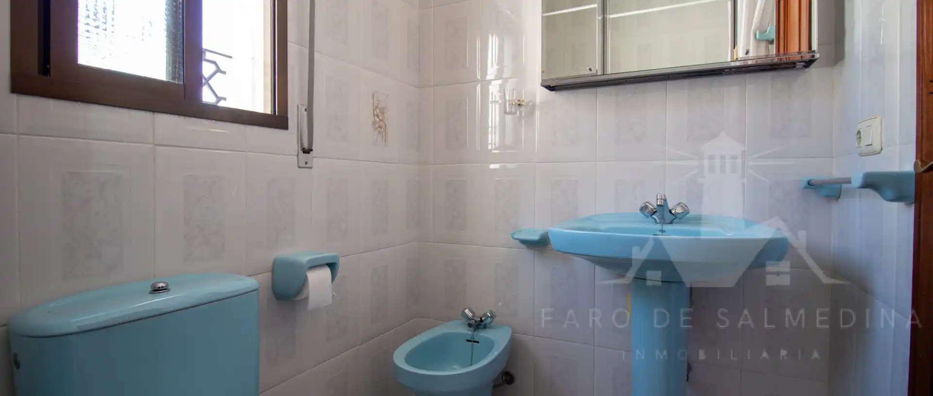 Baño de Casa adosada en venta en Chipiona con Aire acondicionado, Trastero y Amueblado