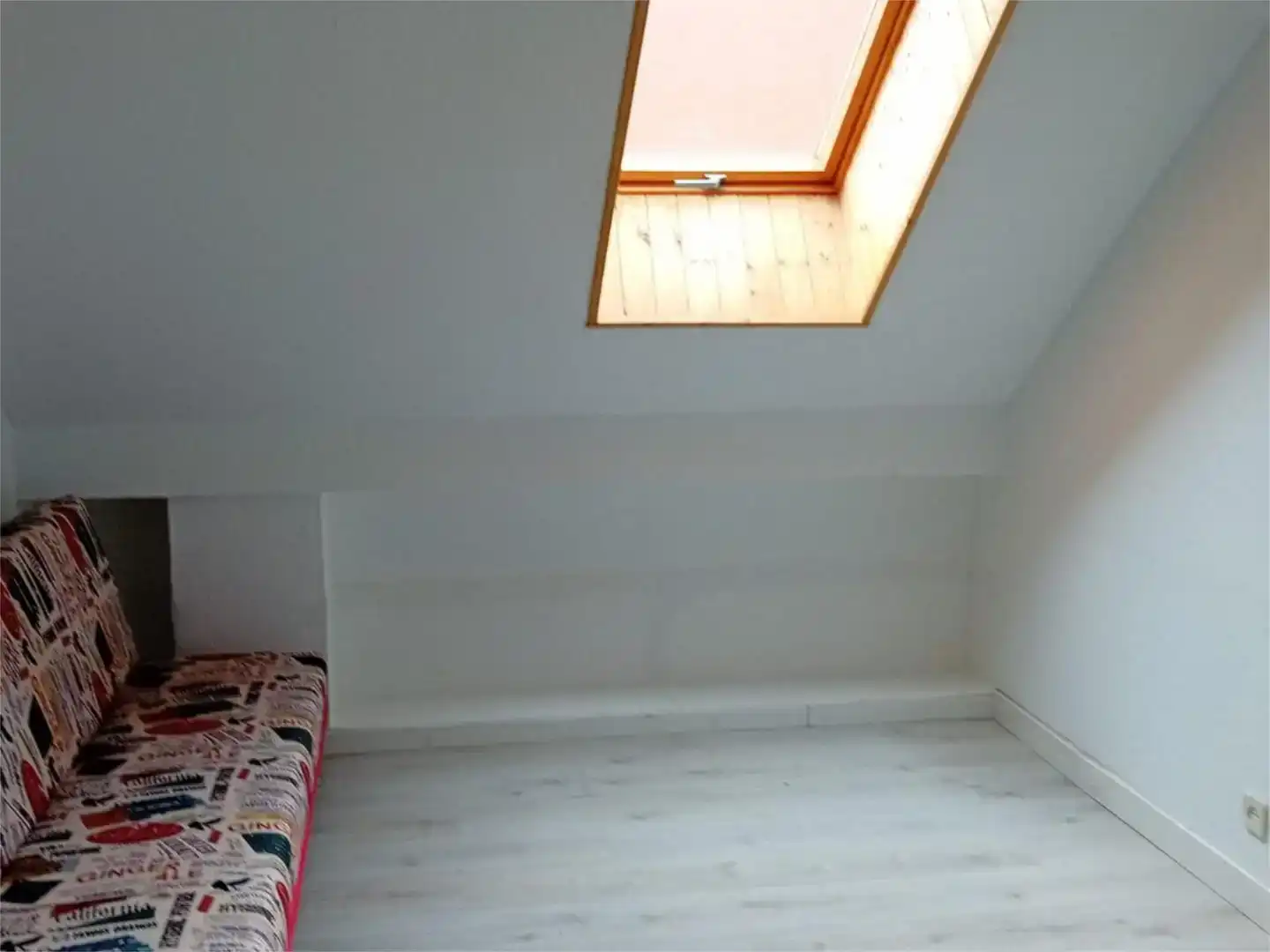 Schlafzimmer von Dachboden zur Miete in Collado Villalba