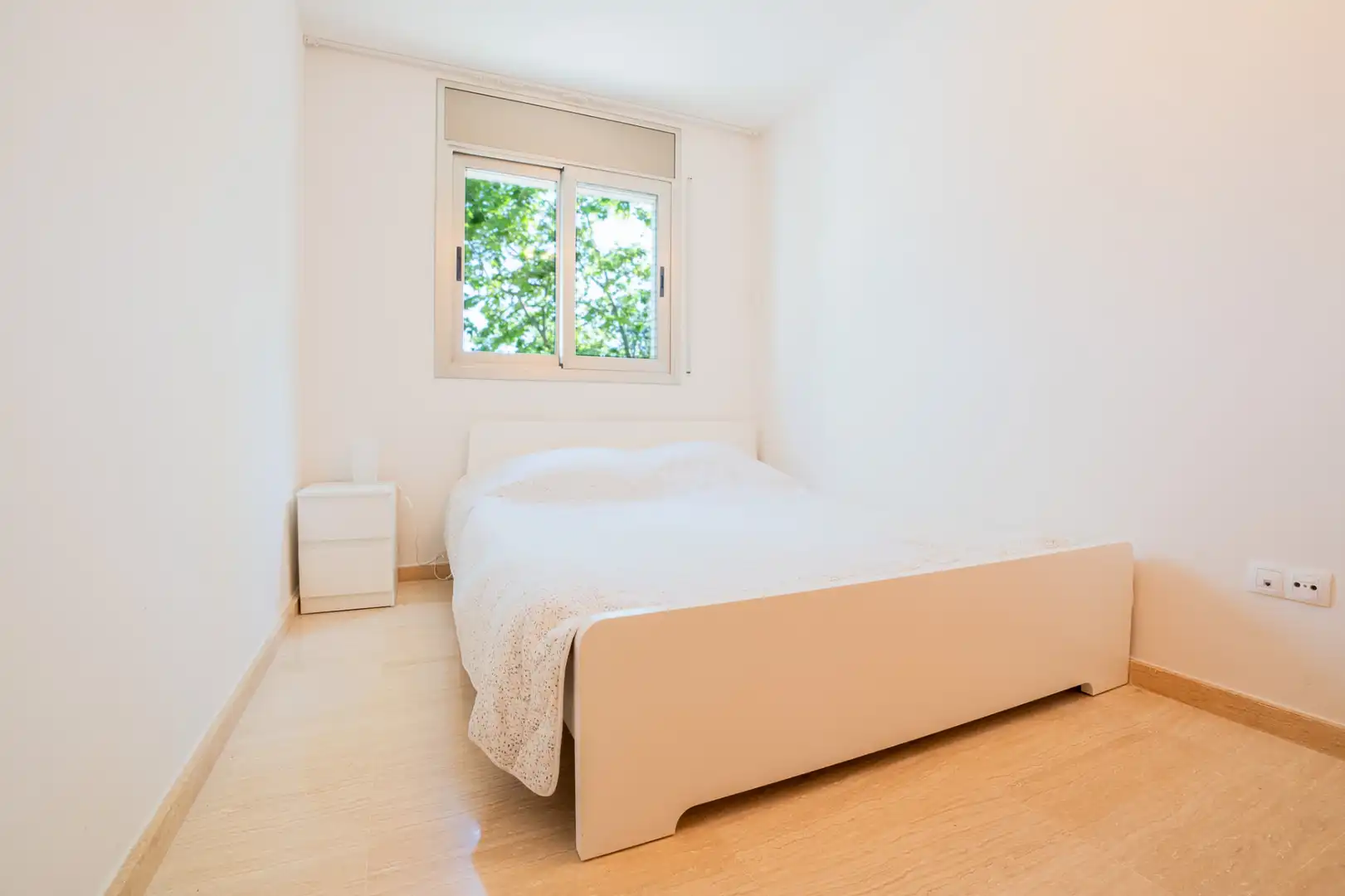 Habitación de Apartamento en venta en Castell d'Aro, Platja d'Aro i s'Agaró con Aire acondicionado, Calefacción y Terraza