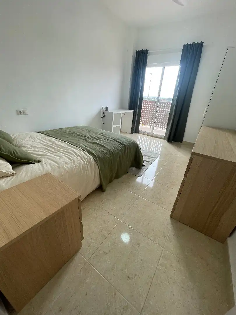 Flat for rent in Avenida de la Industria, 38, Centro