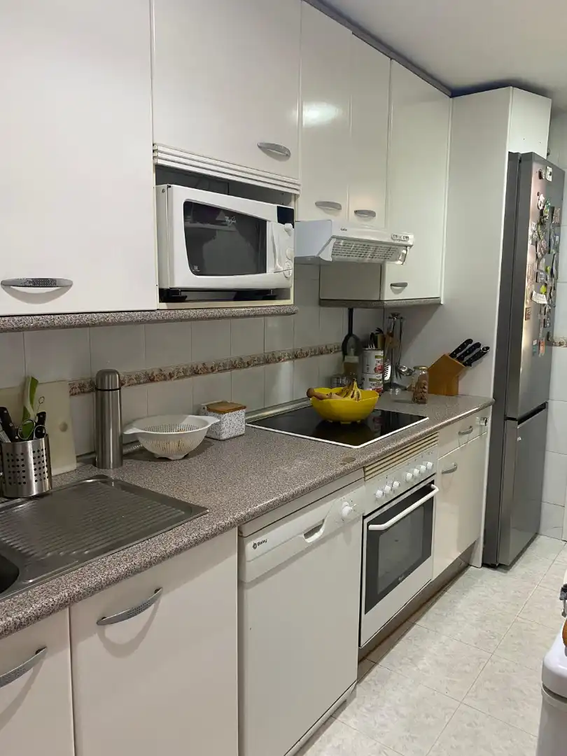 Cuina de Pis en venda en Villaviciosa de Odón amb Aire condicionat, Calefacció i Jardí privat