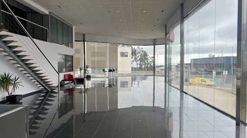 Venta de nave tipo concesionario en perfecto estado en Milladoiro, Ames, image 4