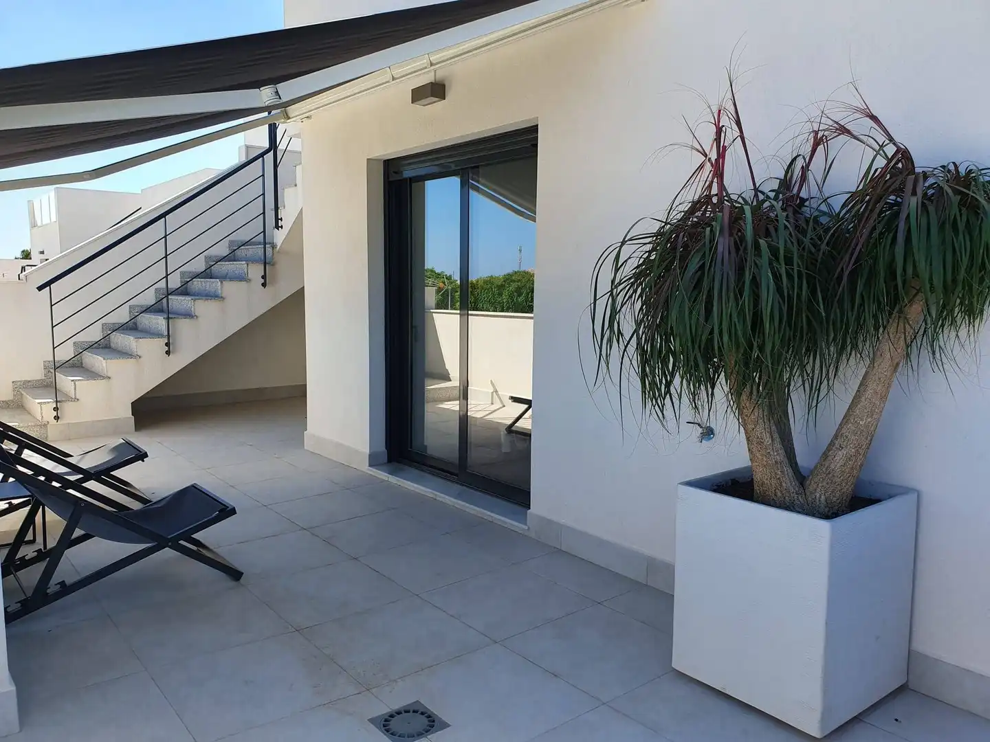 Terrassa de Casa o xalet en venda en Pilar de la Horadada amb Aire condicionat, Calefacció i Jardí privat