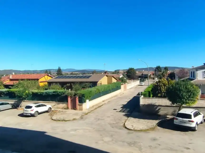 Vista exterior de Pis en venda en Medina de Pomar, Burgos