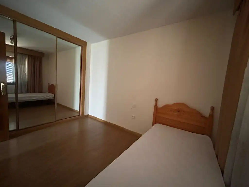 Habitación de Casa o chalet en venta en Puertollano con Jardín privado y Terraza