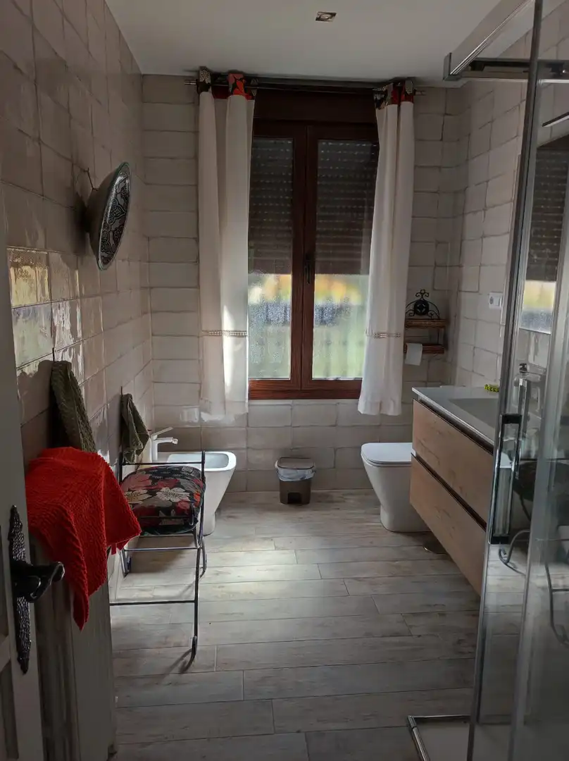 Baño de Casa o chalet en venta en Ciudad Real con Aire acondicionado, Calefacción y Jardín privado