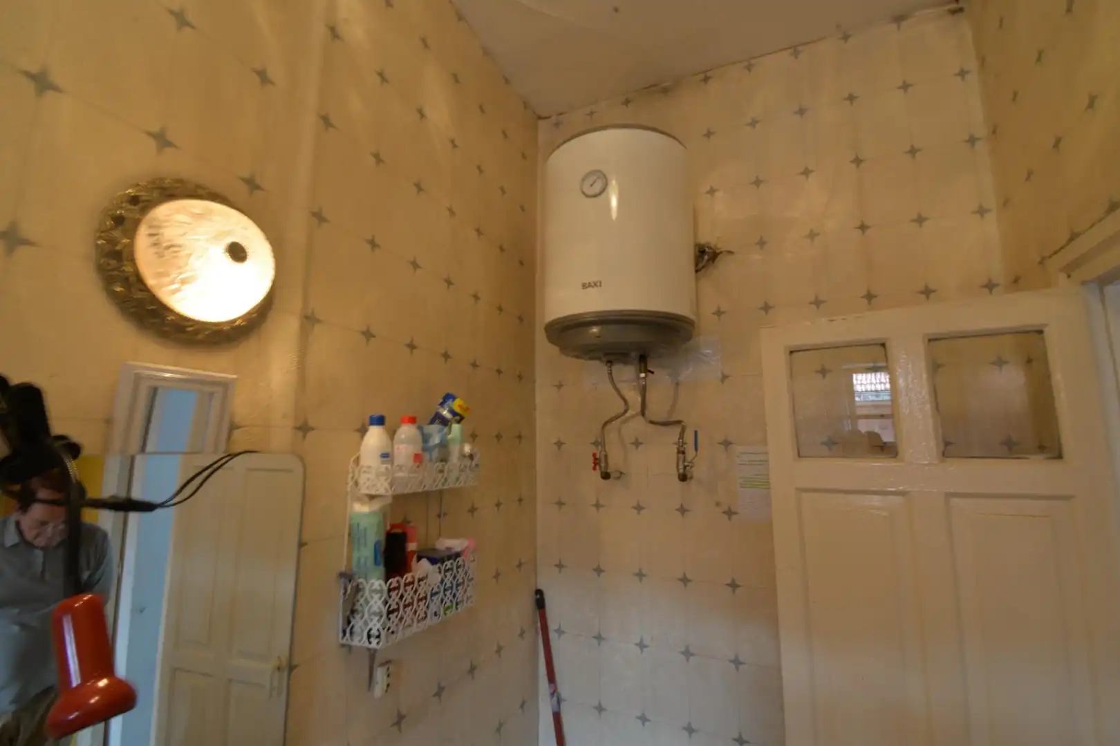 Baño de Piso en venta en Oviedo  con Calefacción