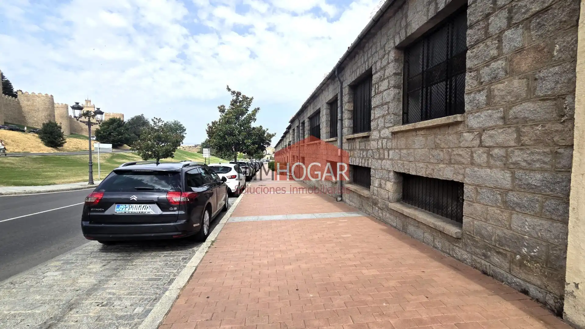 Aparcament de Nau industrial en venda en Ávila