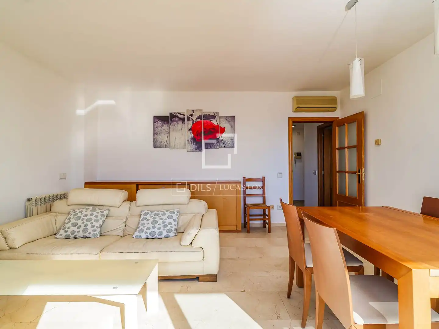 Sala de estar de Piso de alquiler en Barcelona con Aire acondicionado, Calefacción y Amueblado