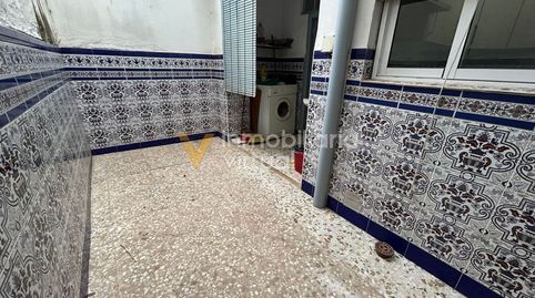 Foto 2 de Piso en venta en Calle Almazán, Las Tinajerías - Juderías, Lucena