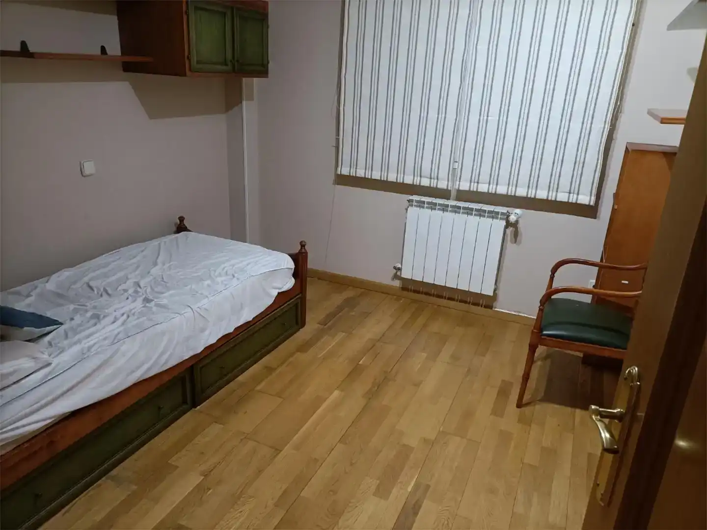 Dormitori de Casa o xalet en venda en El Casar amb Piscina