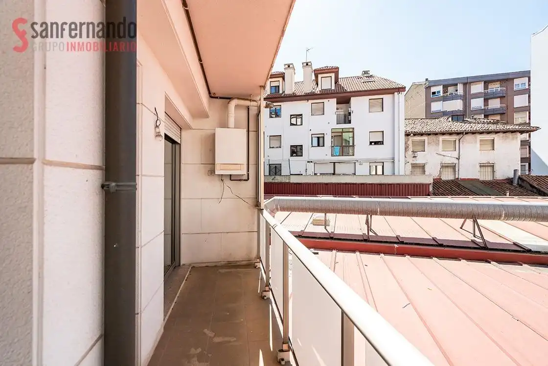 Terraza de Piso en venta en Torrelavega  con Terraza y Balcón