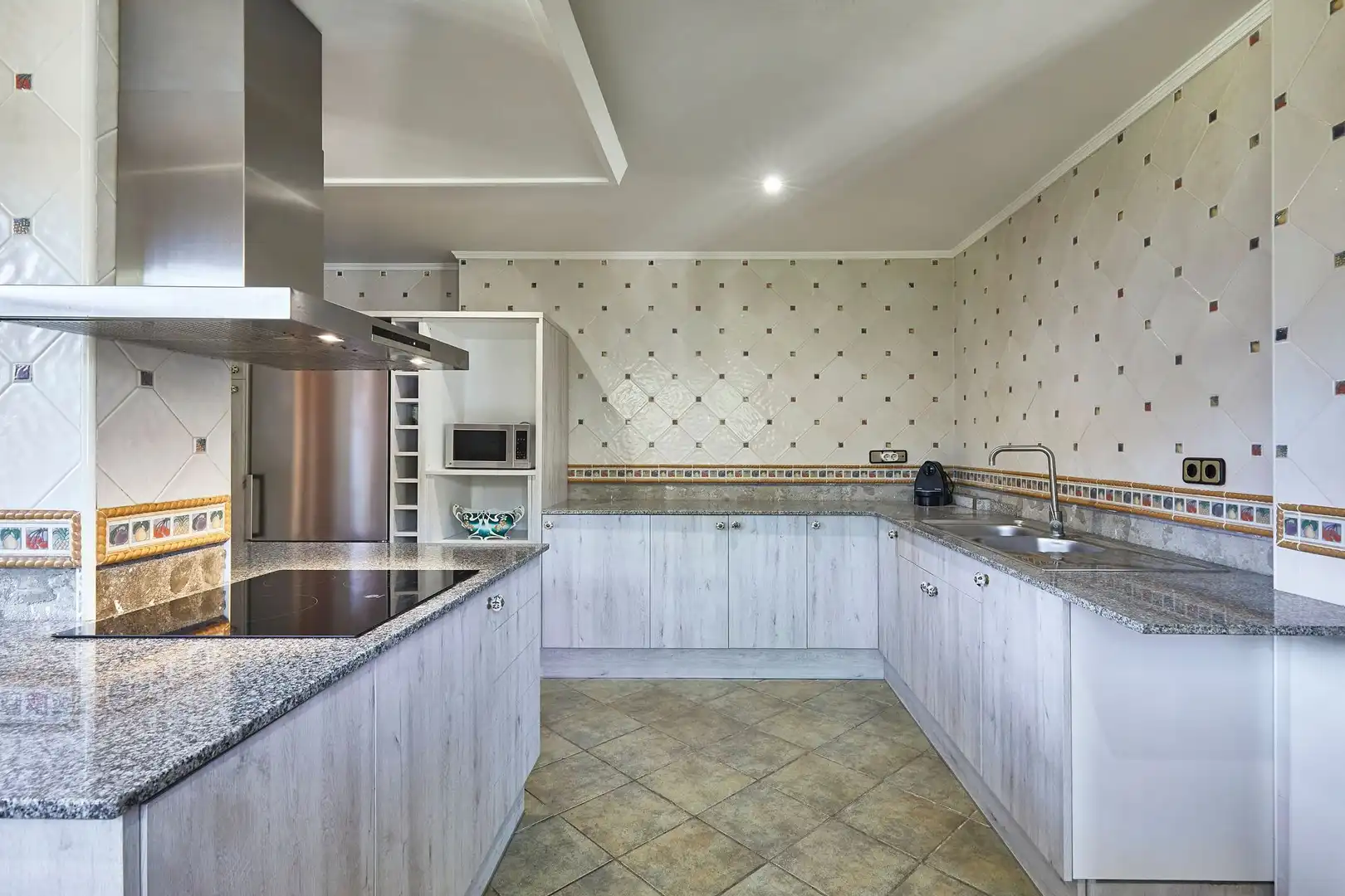 Cocina de Casa o chalet en venta en Sant Fost de Campsentelles con Calefacción, Jardín privado y Terraza