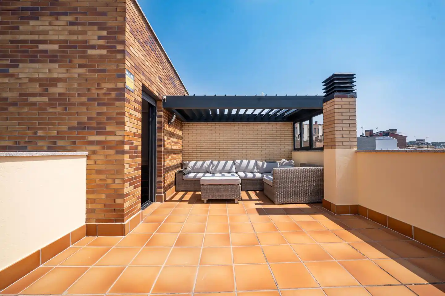 Terraza de Casa adosada en venta en Ávila con Calefacción, Jardín privado y Terraza