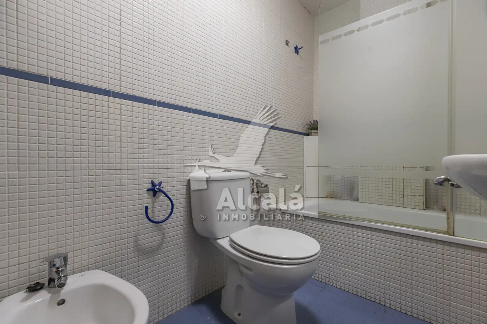 Bany de Pis en venda en Alcalá de Henares amb Calefacció
