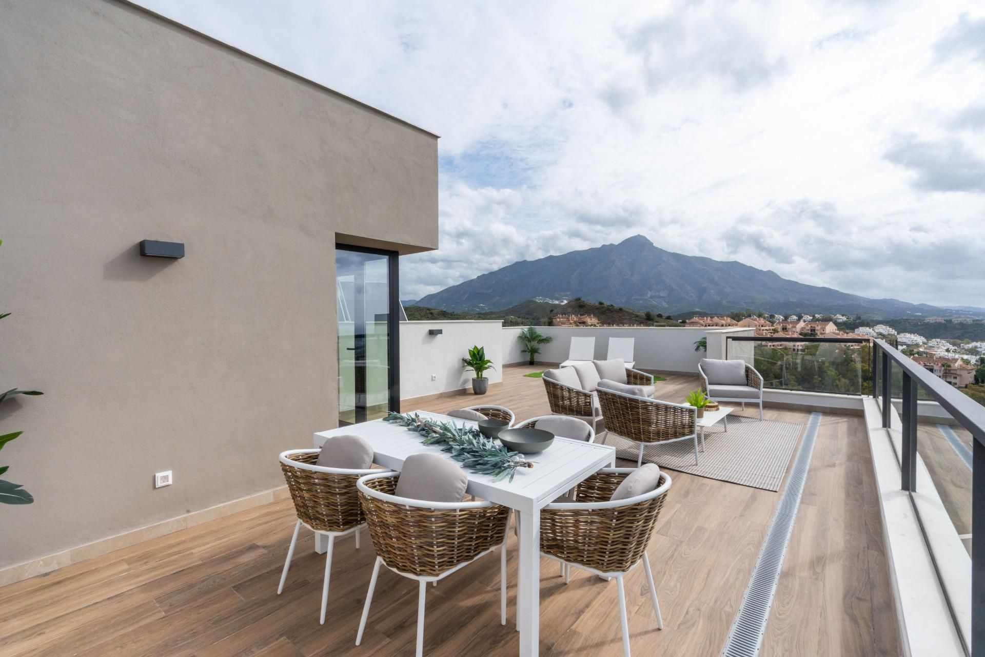Terrace of Attic for sale in Marbella  with Air Conditioner, Heating and Terrace