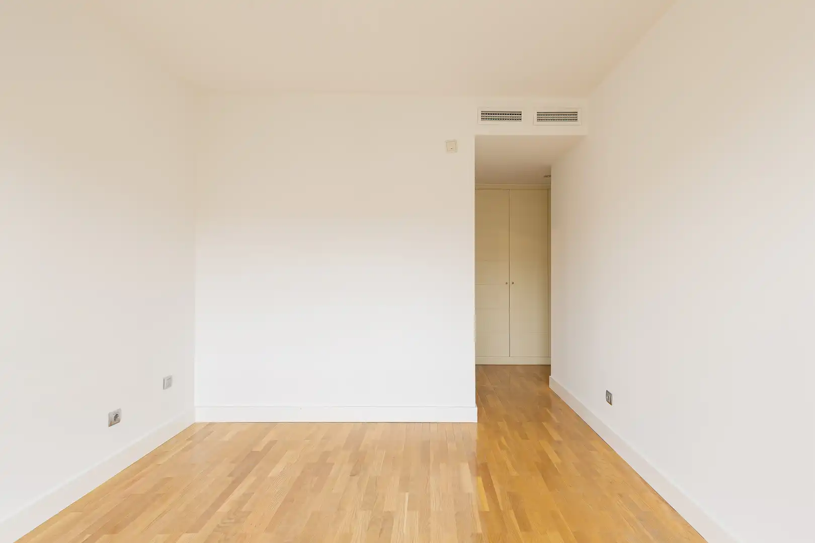 Habitación de Piso de alquiler en Pozuelo de Alarcón con Aire acondicionado, Calefacción y Jardín privado