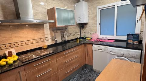 Foto 2 de Pis en venda a El Turó de la Peira, Barcelona