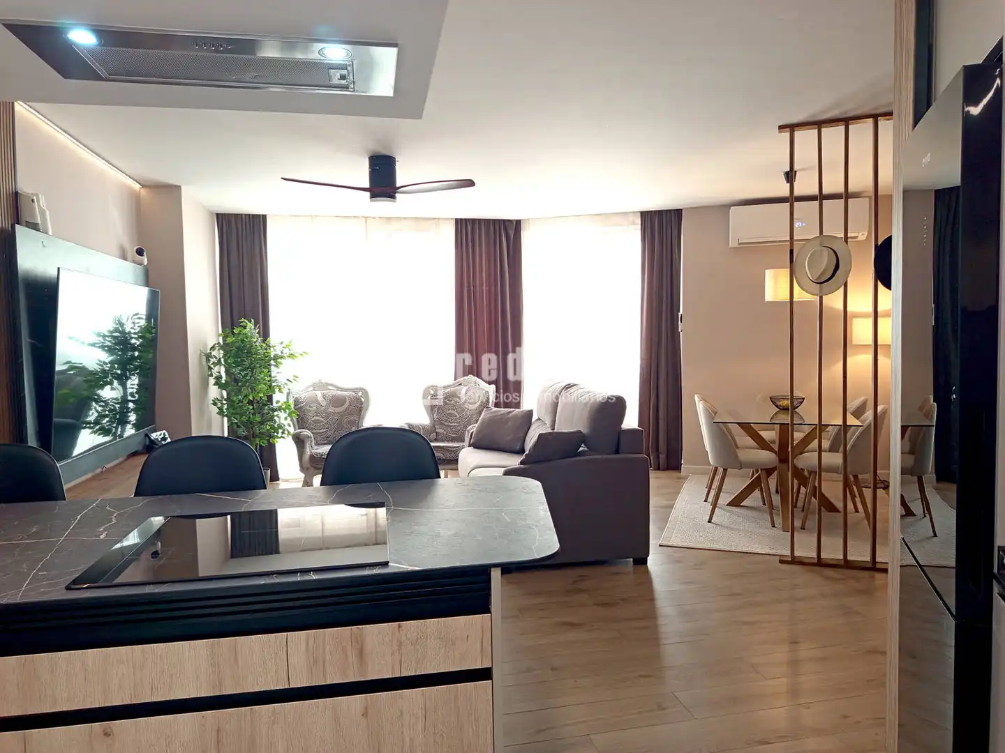 Flat for sale in Alfarería, Triana Casco Antiguo