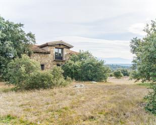 Vista exterior de Casa o xalet en venda en Turégano amb Terrassa i Piscina