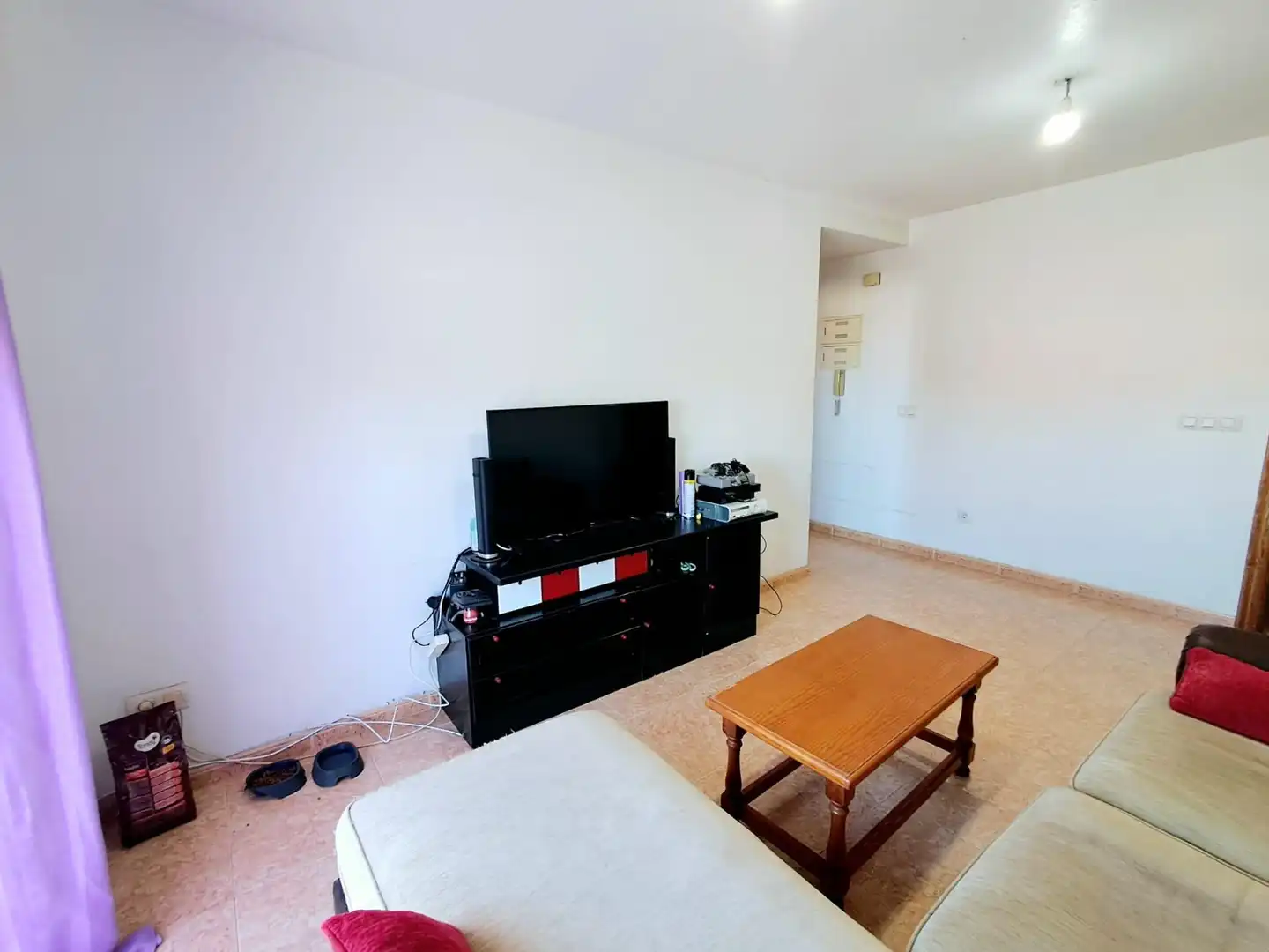 Sala de estar de Apartamento en venta en Águilas con Amueblado y Balcón