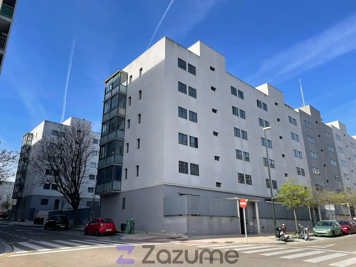 Vista exterior de Pis de lloguer en  Zaragoza Capital amb Calefacció, Parquet i Terrassa