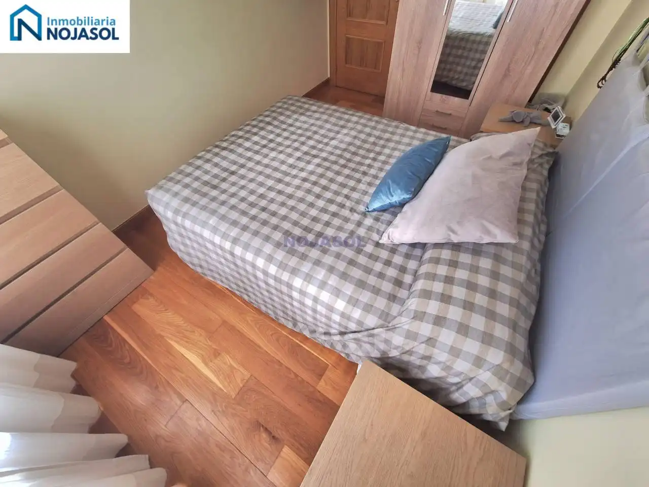 Bedroom of Apartments for sale in Santoña  with Heating, Parquet flooring and Furnished