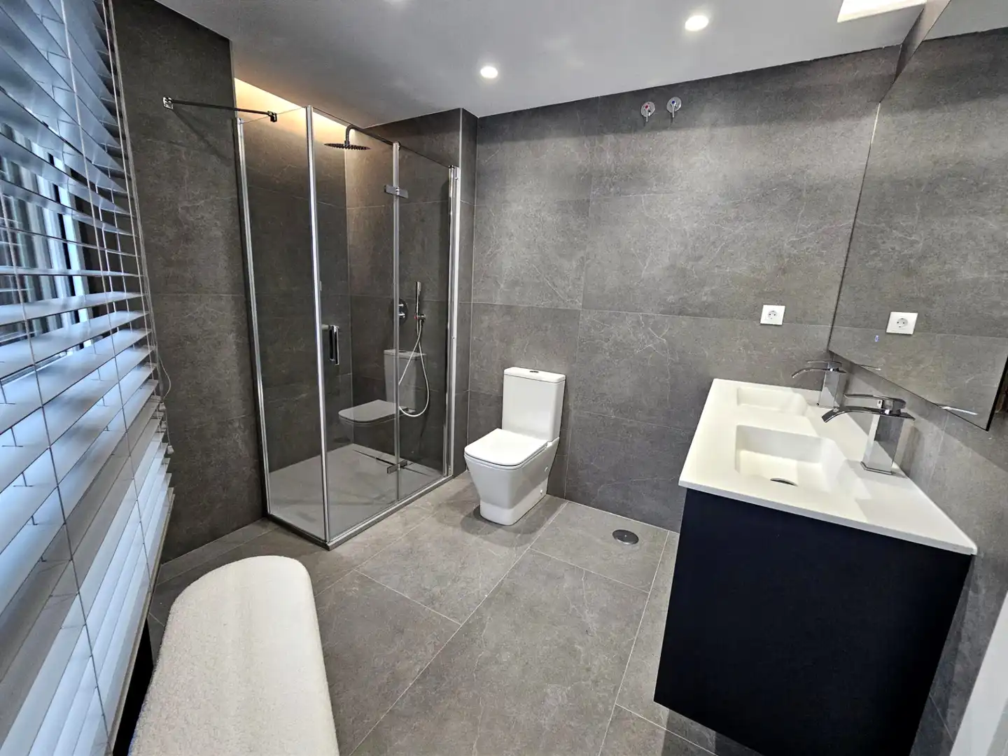 Baño de Piso en venta en Madrid con Aire acondicionado, Calefacción y Parquet