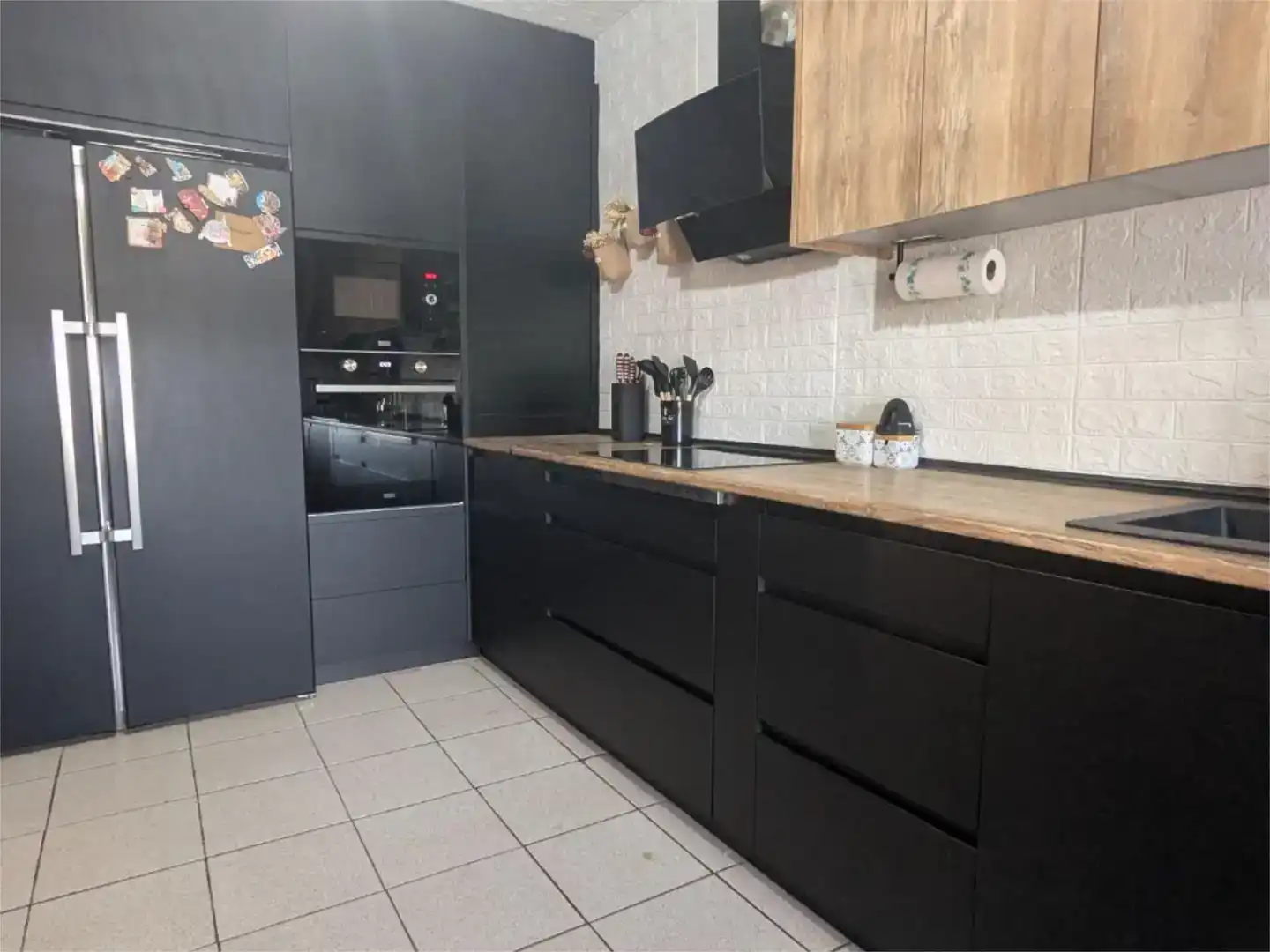 Küche von Wohnung zum Verkauf in Elche / Elx mit Klimaanlage, Privatgarten und Abstellraum