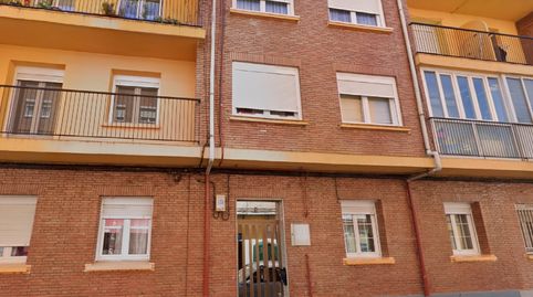 Foto 2 de Piso en venta en Bailen, San Antonio, Palencia Capital