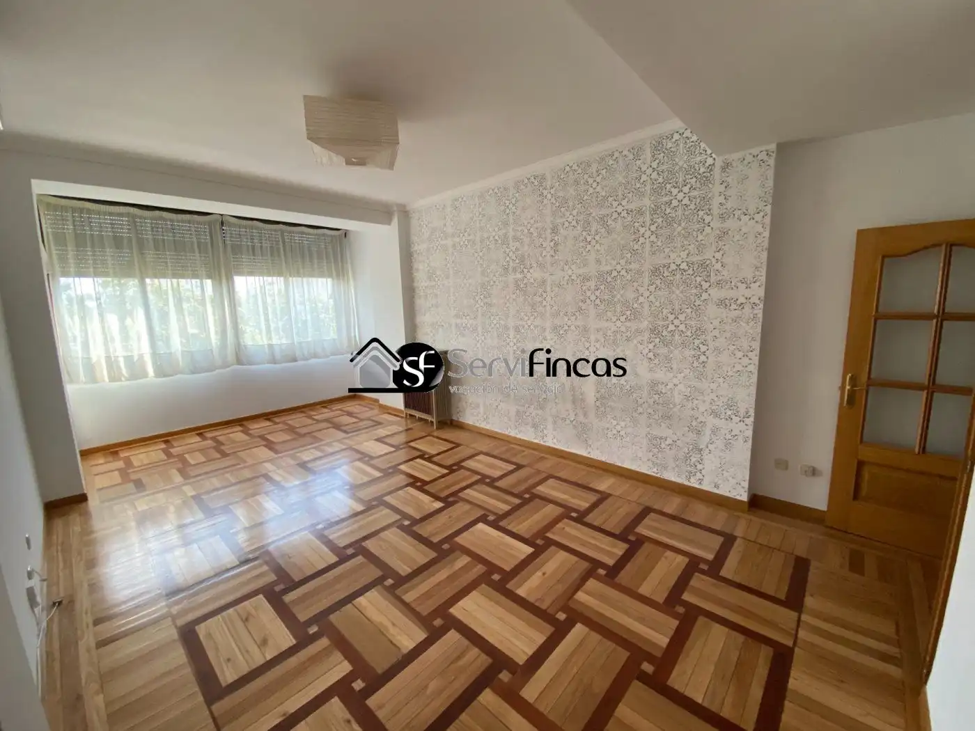 Sala d'estar de Pis de lloguer en Madrid amb Aire condicionat, Calefacció i Parquet