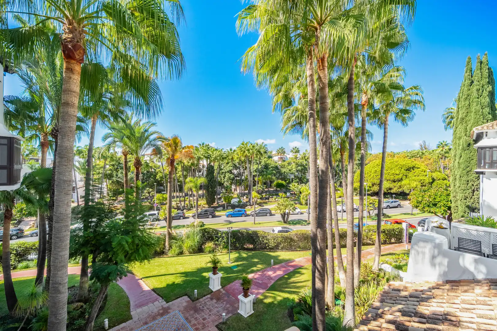 Vista exterior de Ático en venta en Marbella con Aire acondicionado, Terraza y Trastero