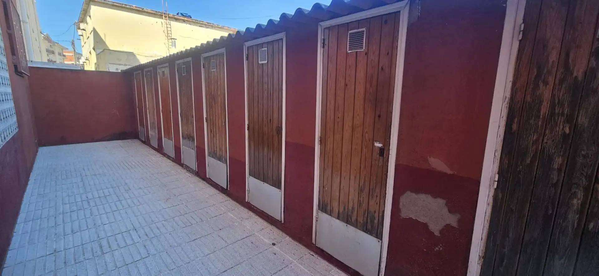 Vista exterior de Pis en venda en Cunit amb Terrassa i Traster