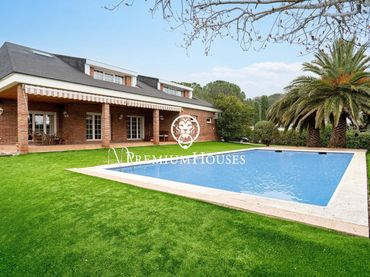 Casa con piscina in vendita a Valls
