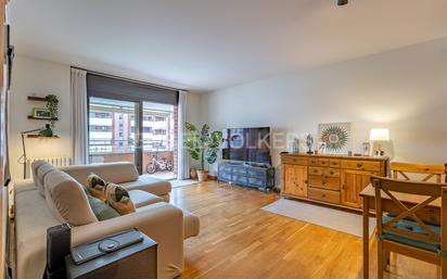 Living room of Apartment for sale in Sabadell  with Air Conditioner, Heating and Parquet flooring