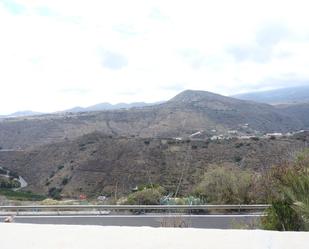 Vista exterior de Casa o xalet en venda en Telde amb Terrassa