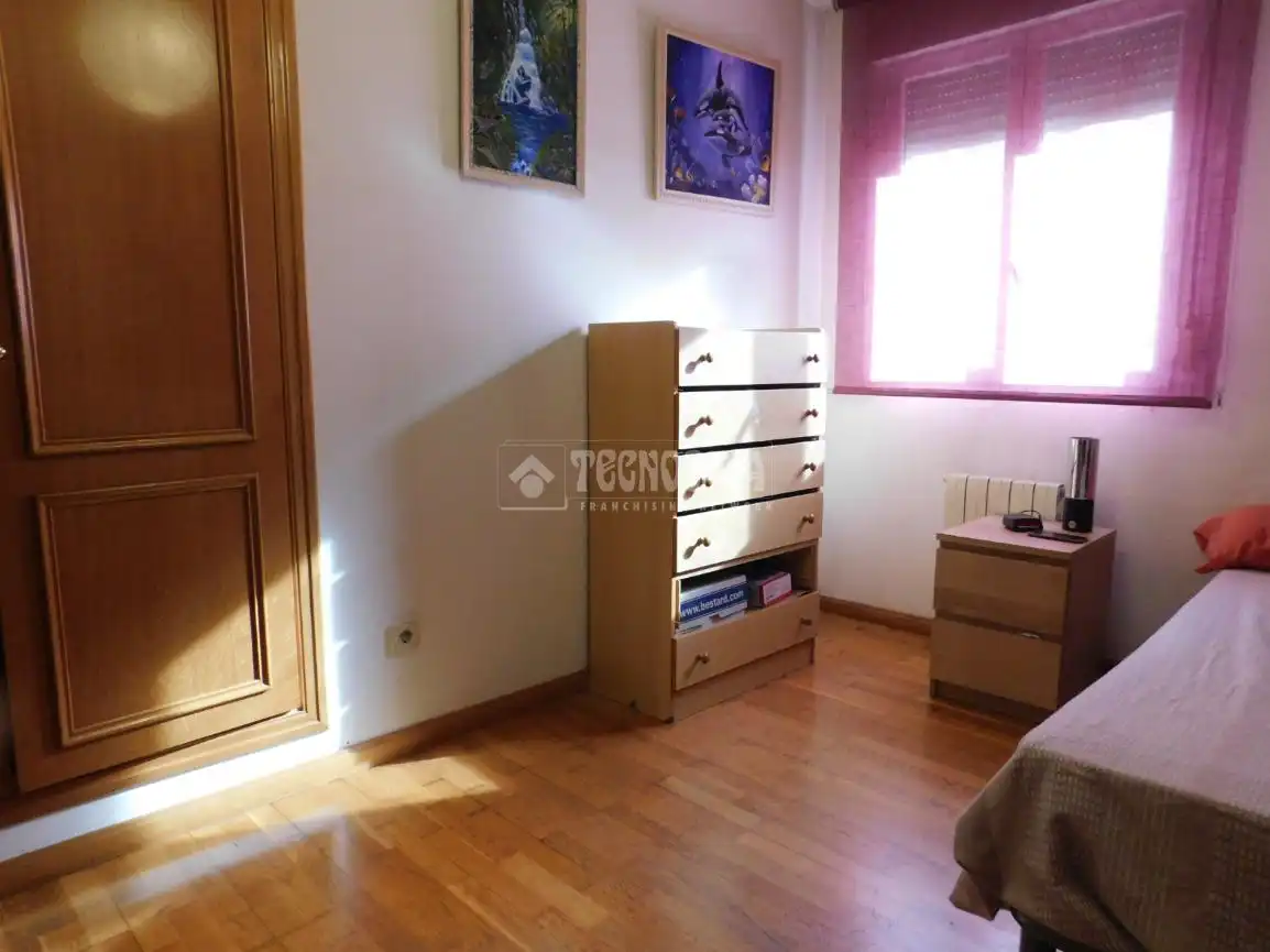Habitación de Piso en venta en Zaragoza