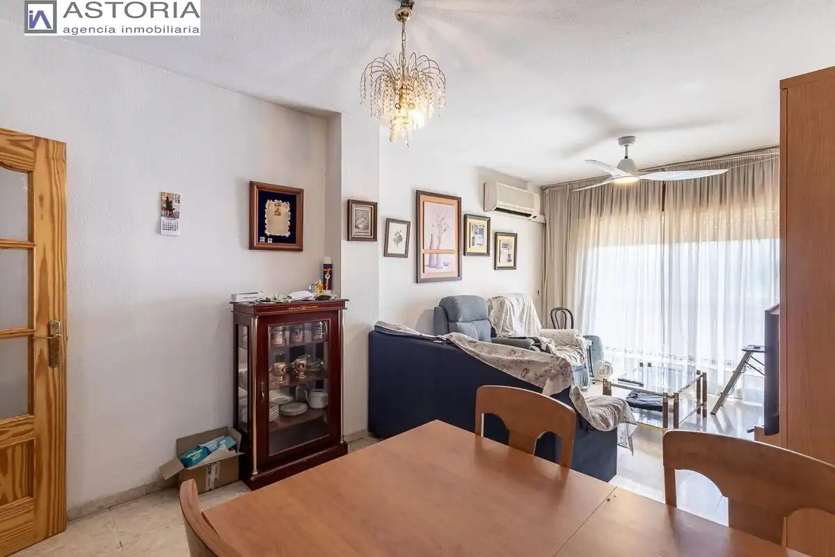 Flat with terrace for sale in Avenida JUAN PABLO II, imagen 4
